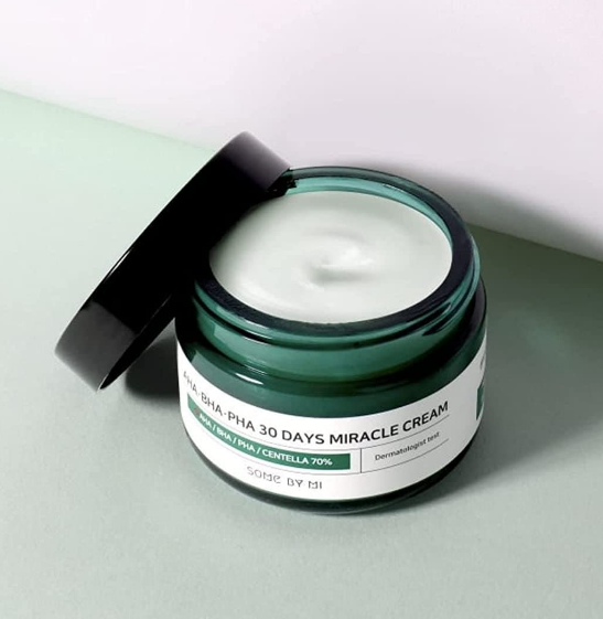 Moisturizing cream with green tea extract - 60 grams